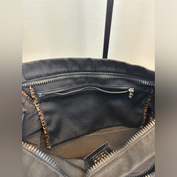 Vintage Fendi Shoulder/Crossbody Bag Roma 1925 - Picture 9 of 14